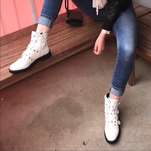 Guess Shoes - White guess boots Guess Shoes - White guess boots